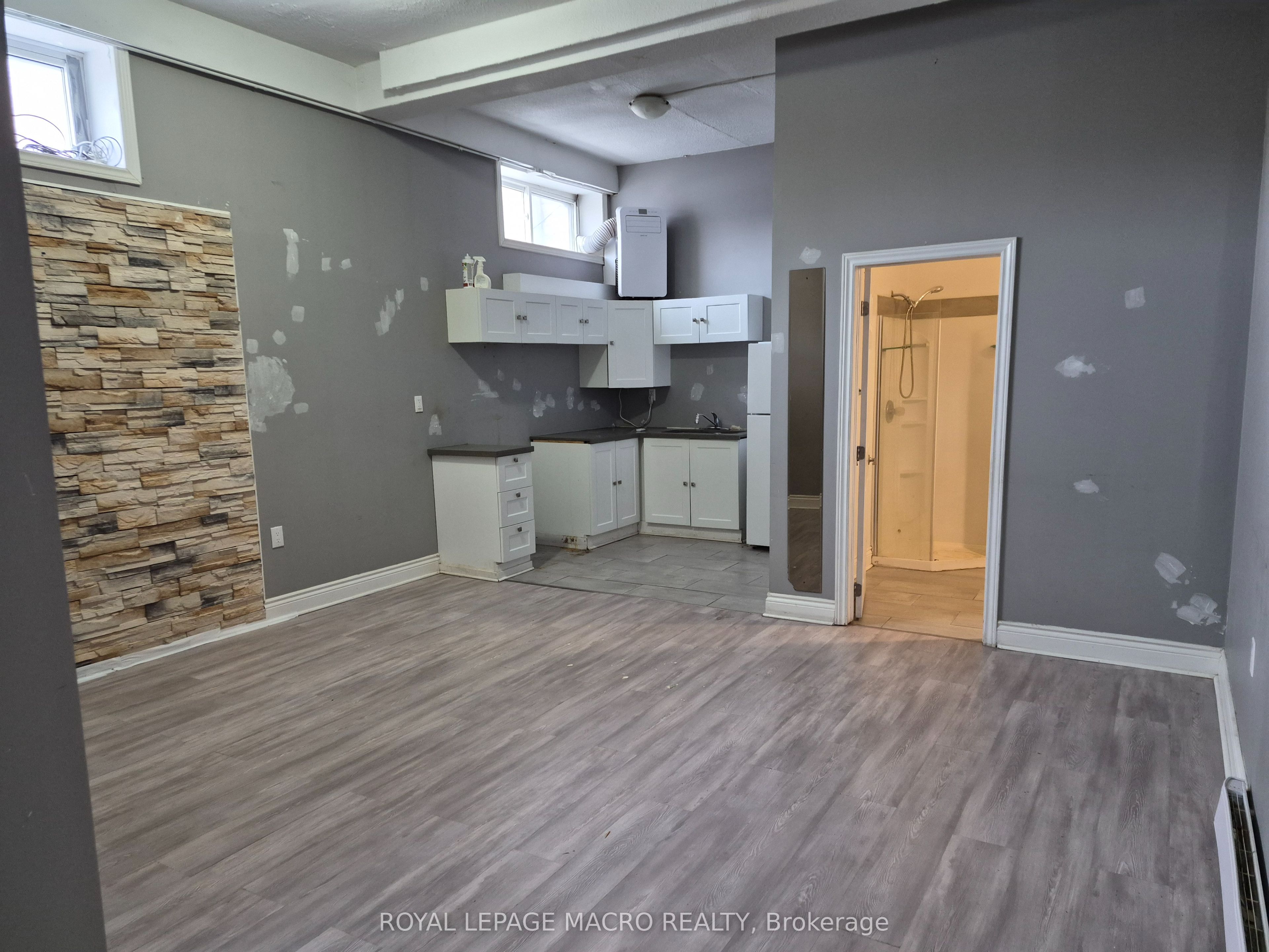 624 King Street E 101 Property Photo 1