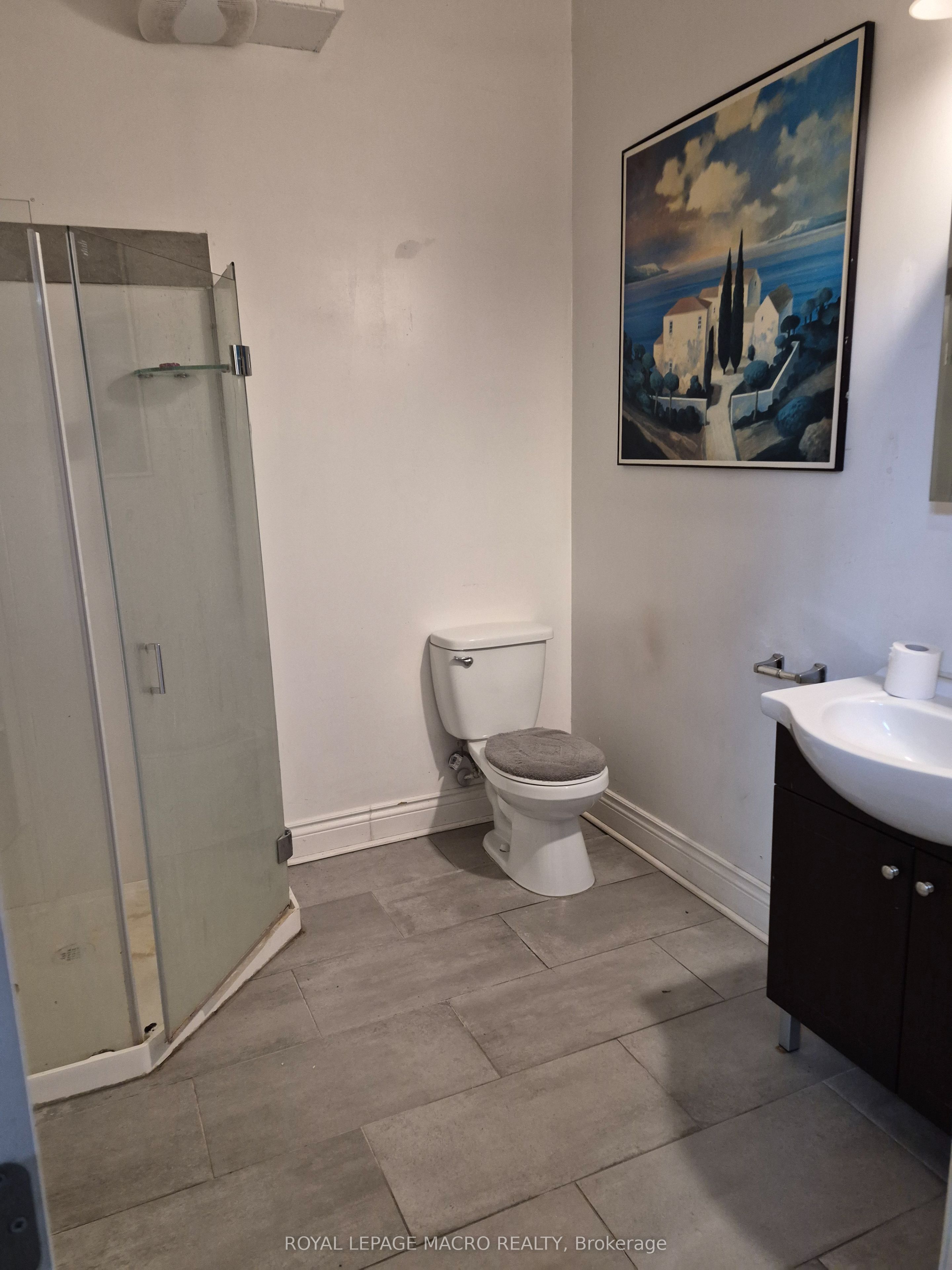 624 King Street E 101 Property Photo 4
