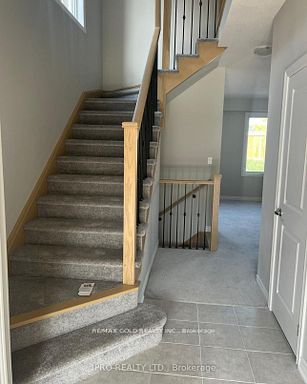 83 Pinot Crescent Property Photo 2