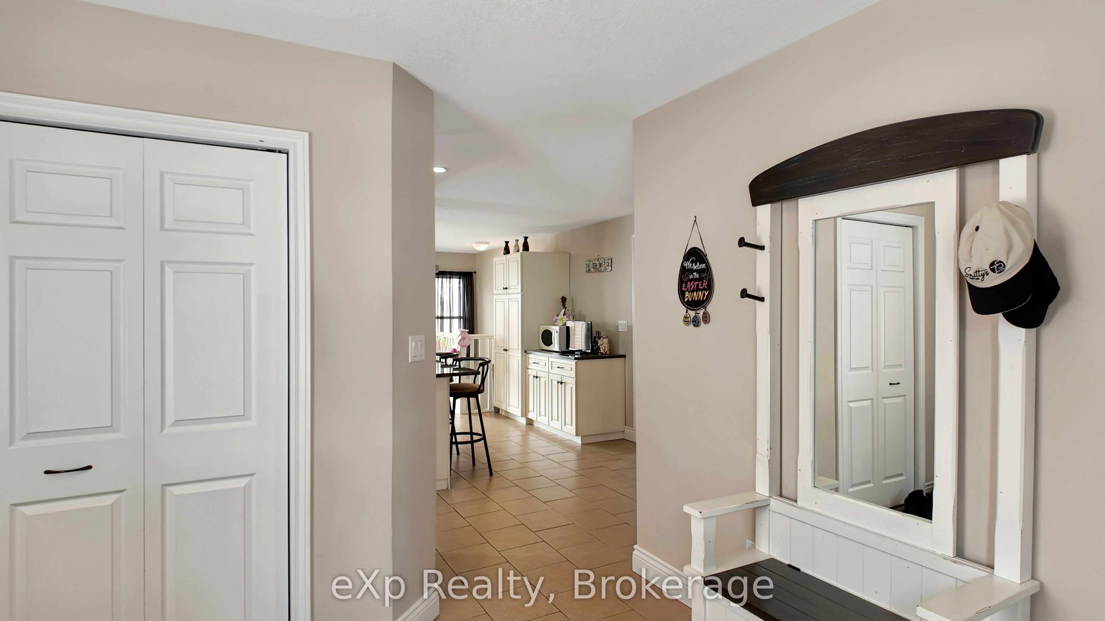 370 6th Avenue Property Photo 5