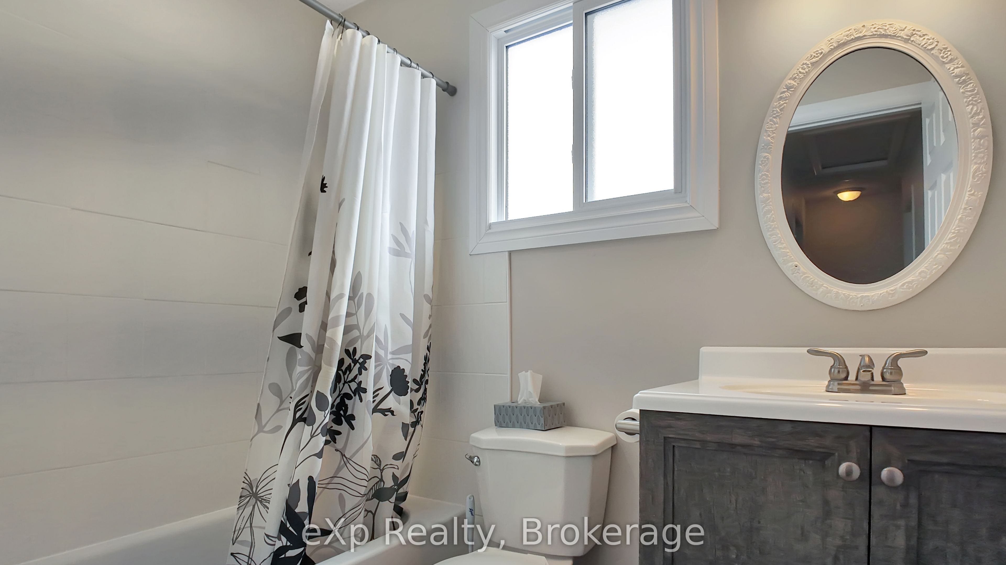 370 6th Avenue Property Photo 29