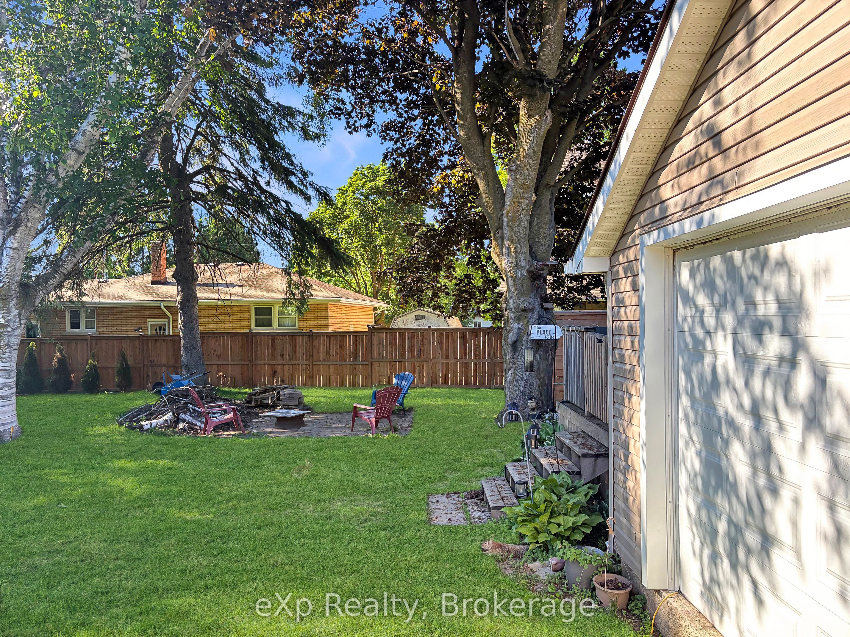370 6th Avenue Property Photo 32