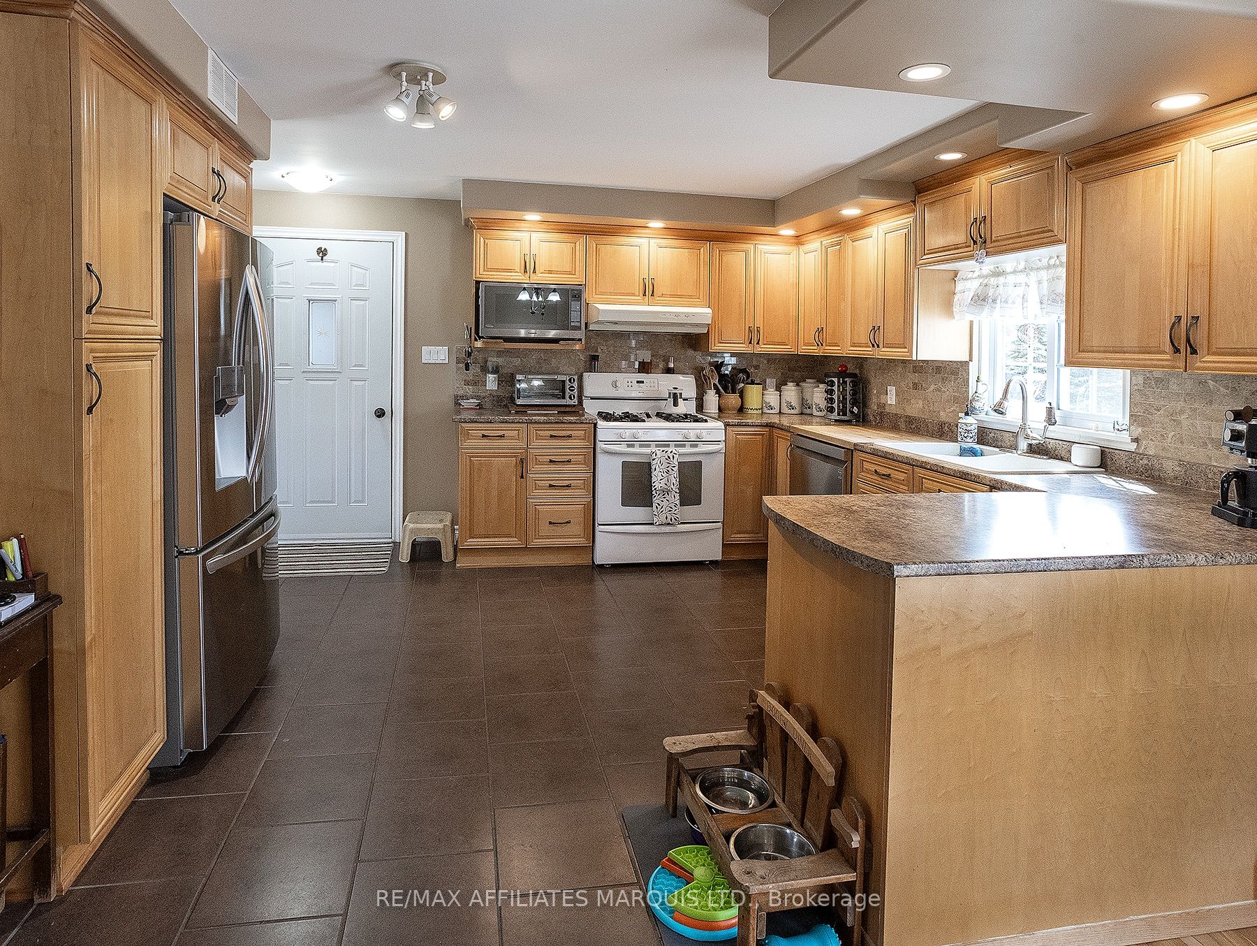 10 Coyle Drive Property Photo 9