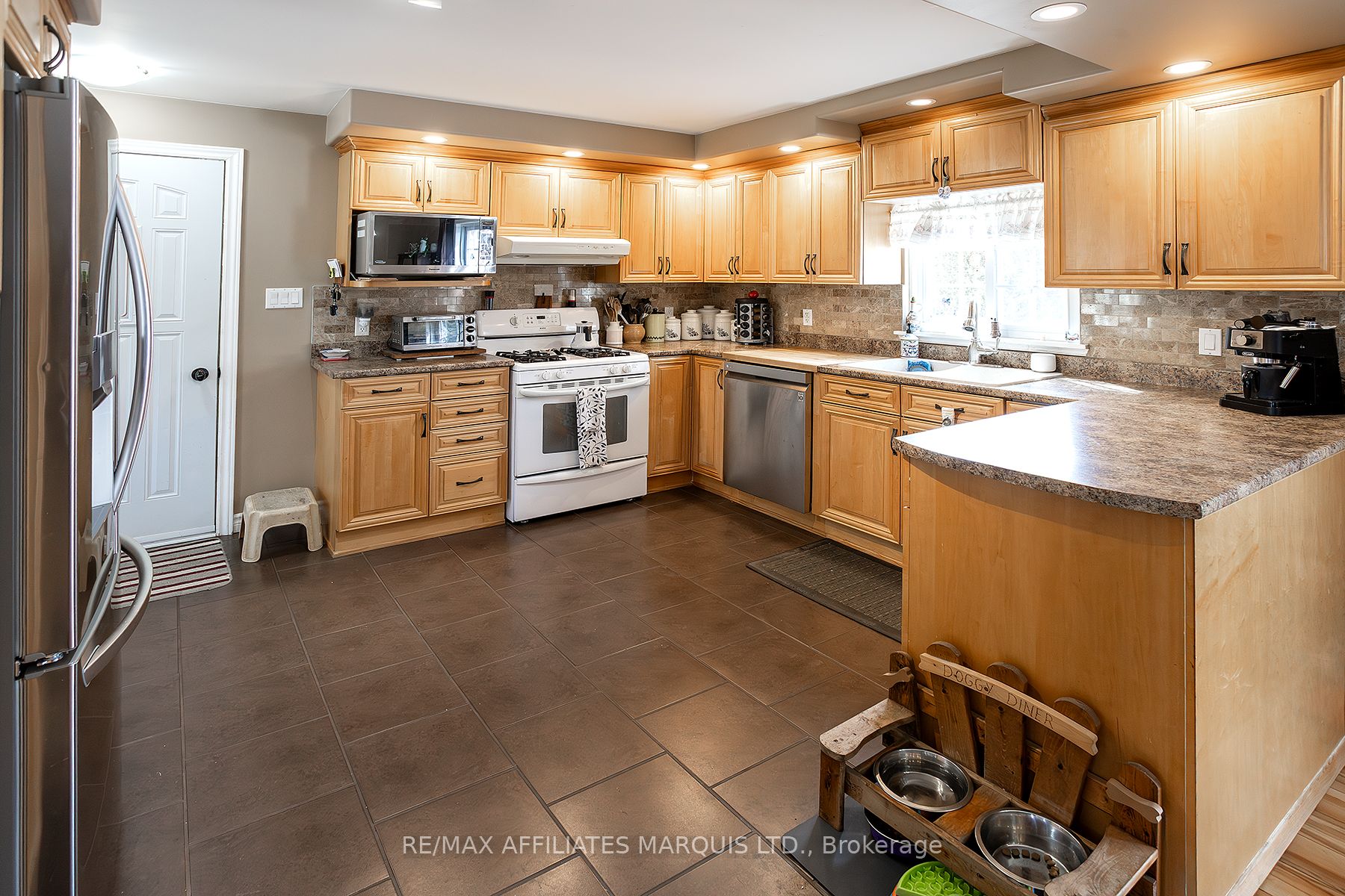 10 Coyle Drive Property Photo 10