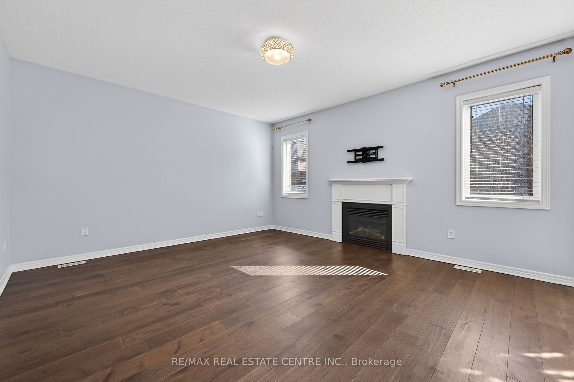 244 Raymond Road Property Photo 8