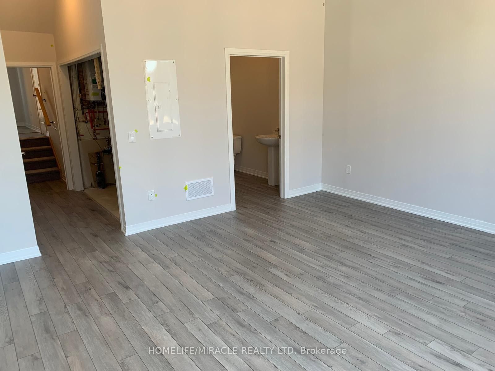 585 Colborne Street E 109 Property Photo 5