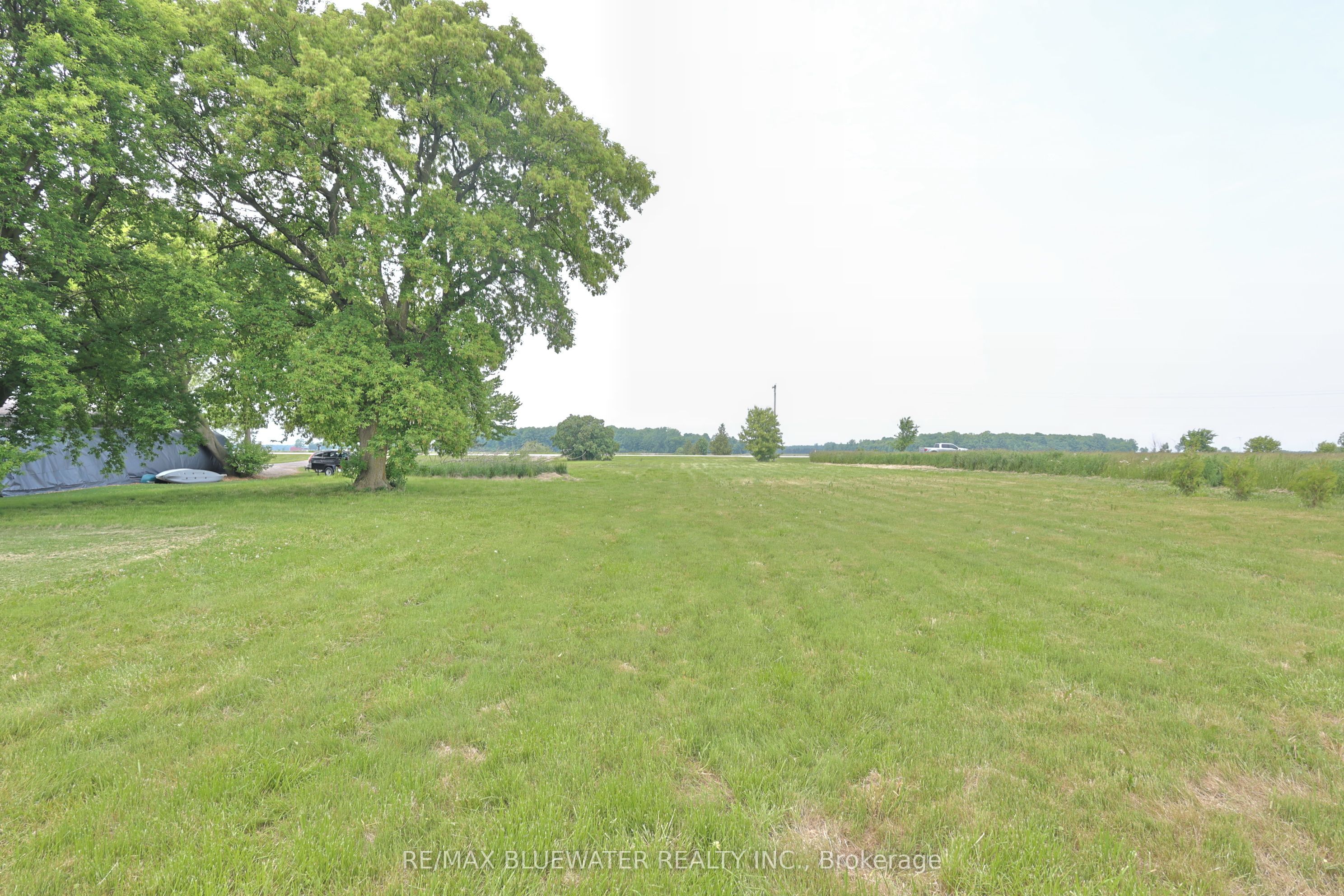 2095 Mount Carmel Drive Property Photo 3