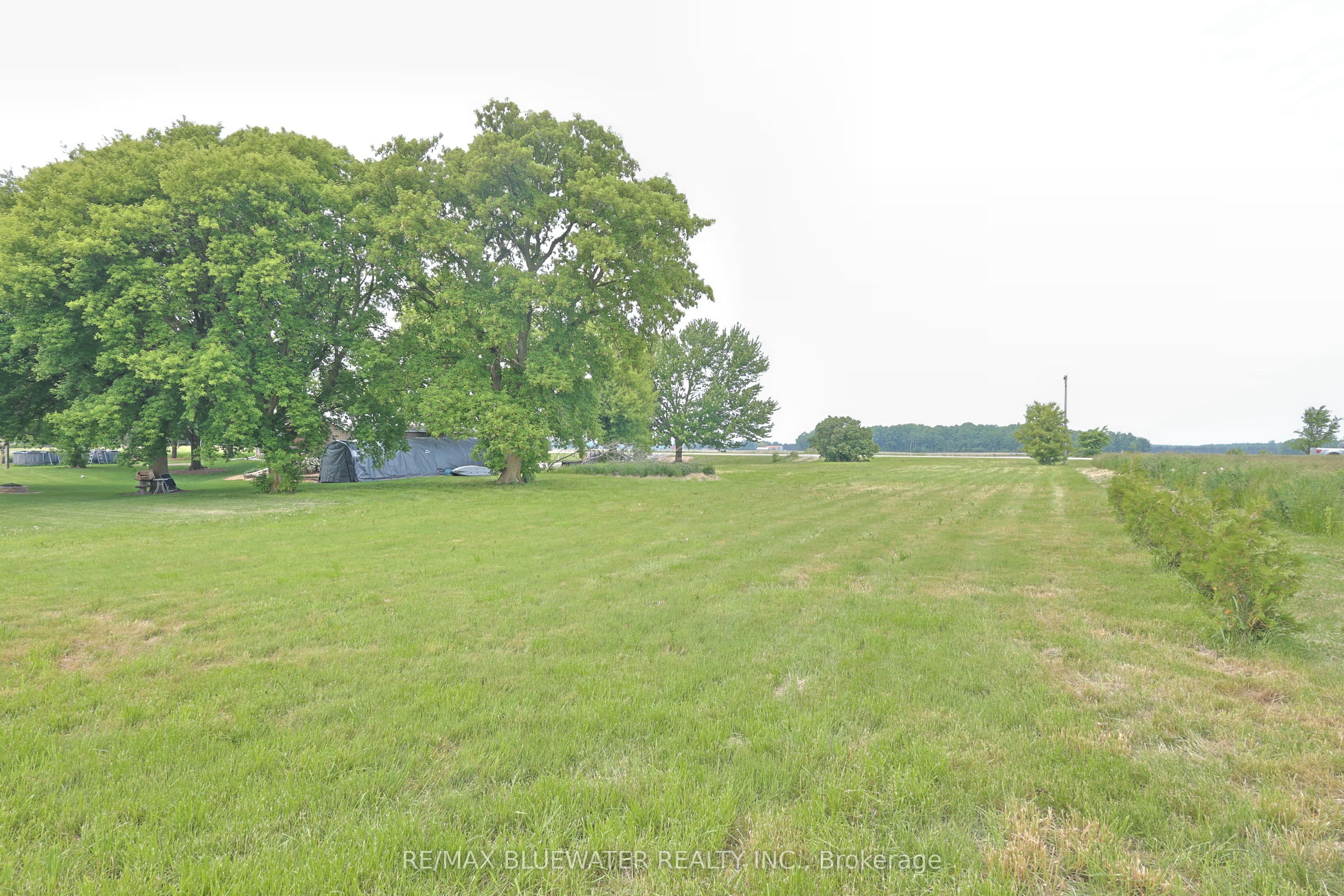 2095 Mount Carmel Drive Property Photo 4