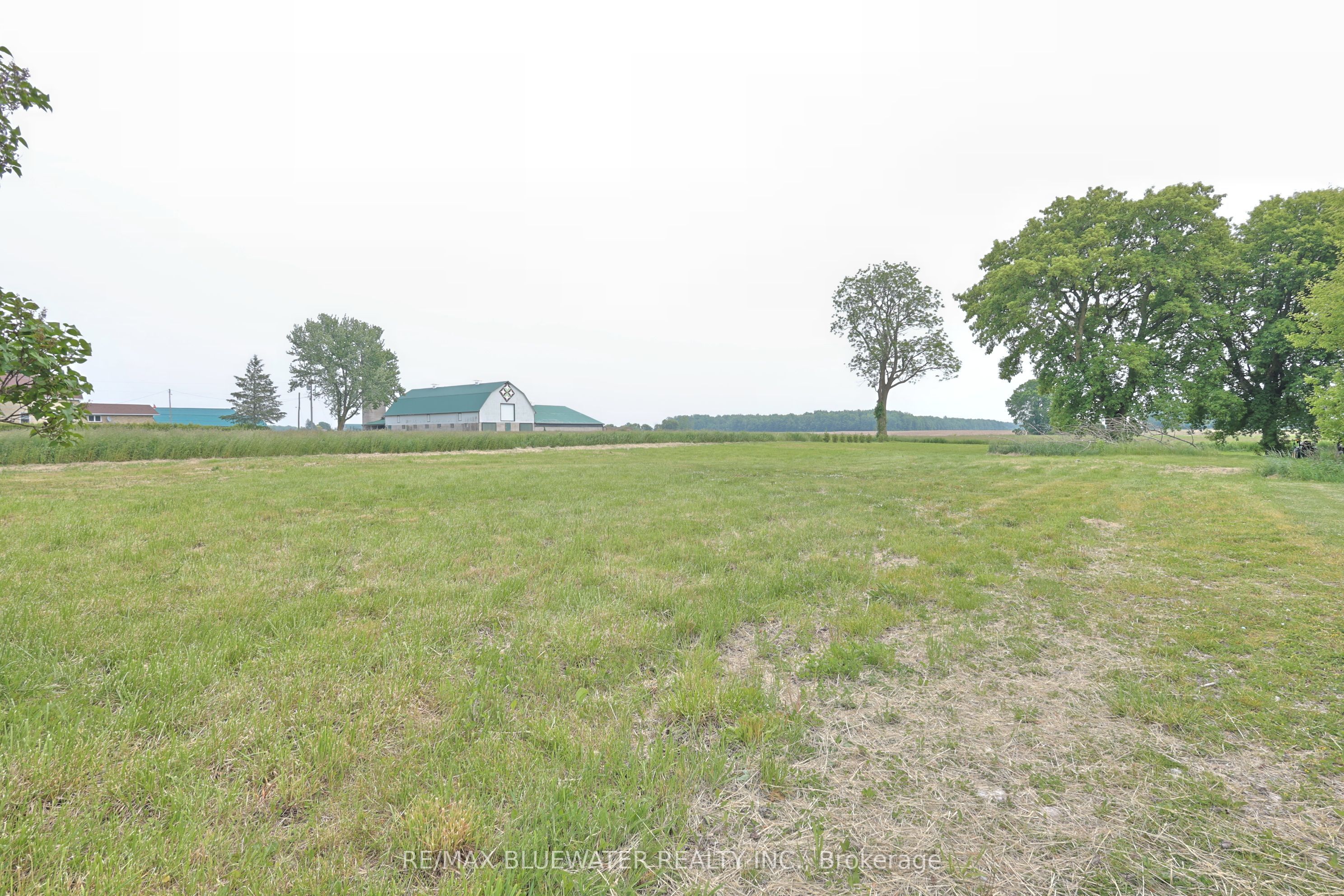 2095 Mount Carmel Drive Property Photo 5