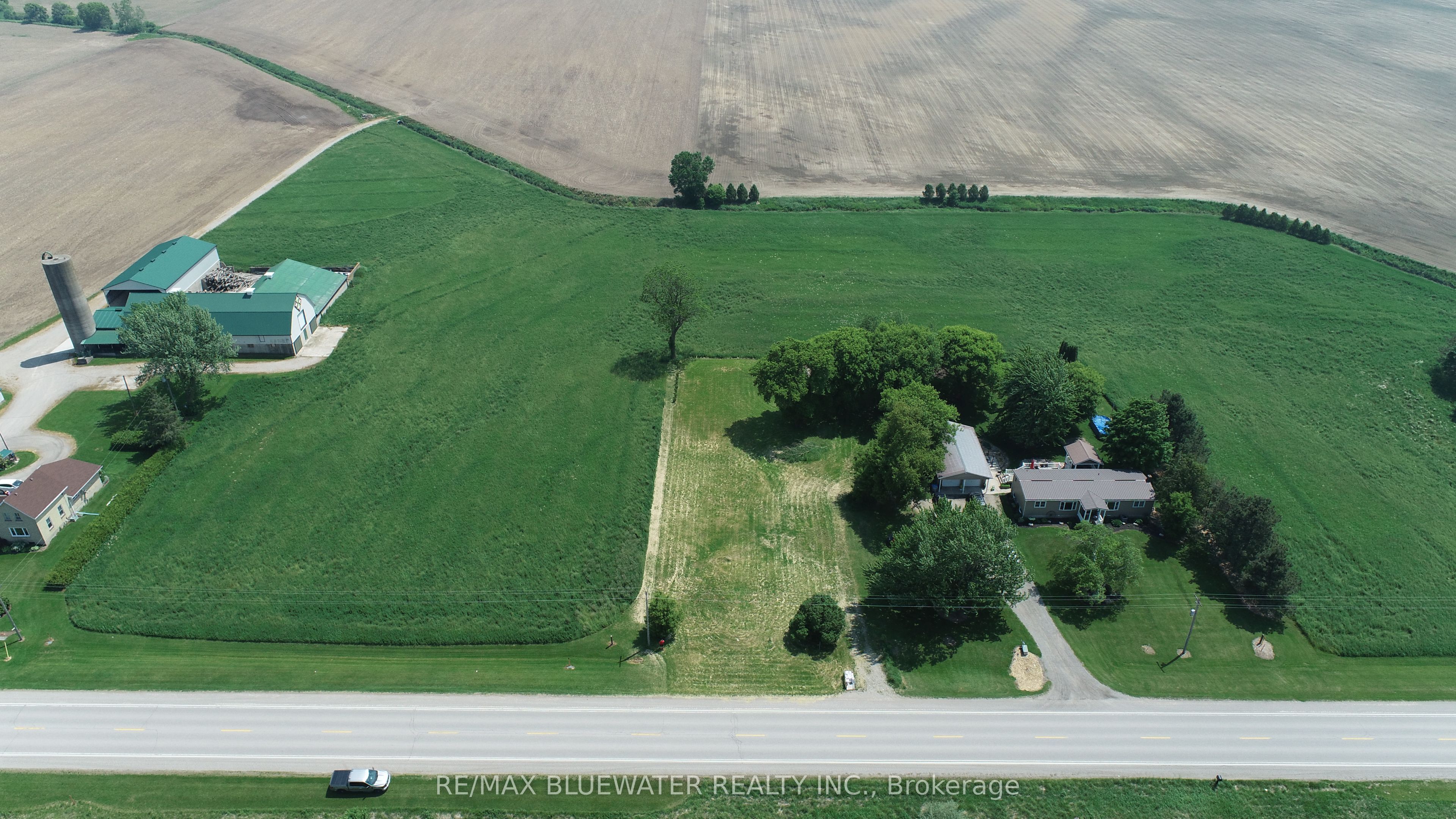 2095 Mount Carmel Drive Property Photo 9