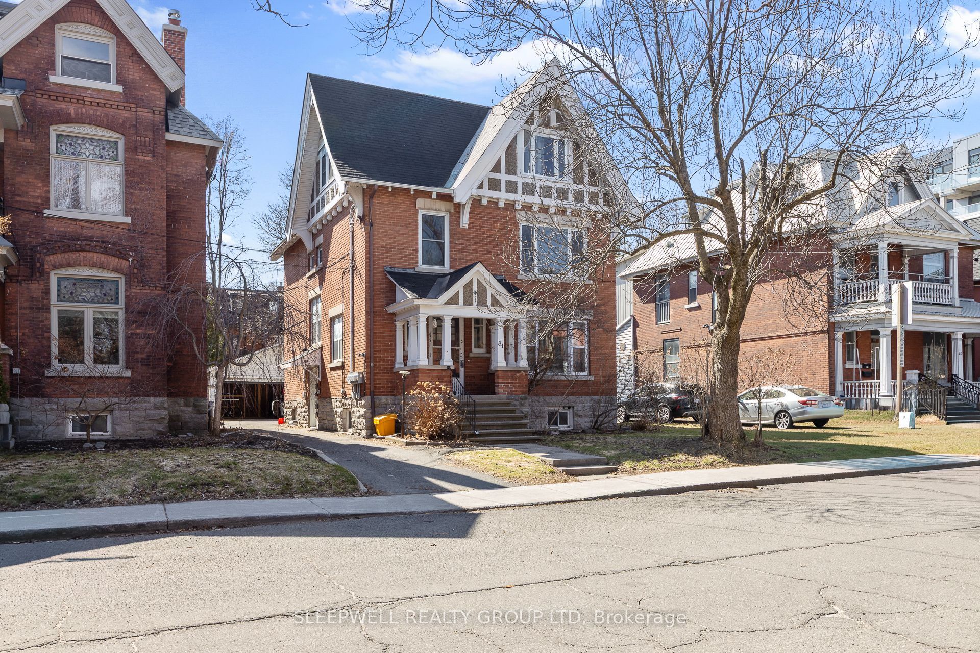 84 Fourth Avenue Property Photo 2