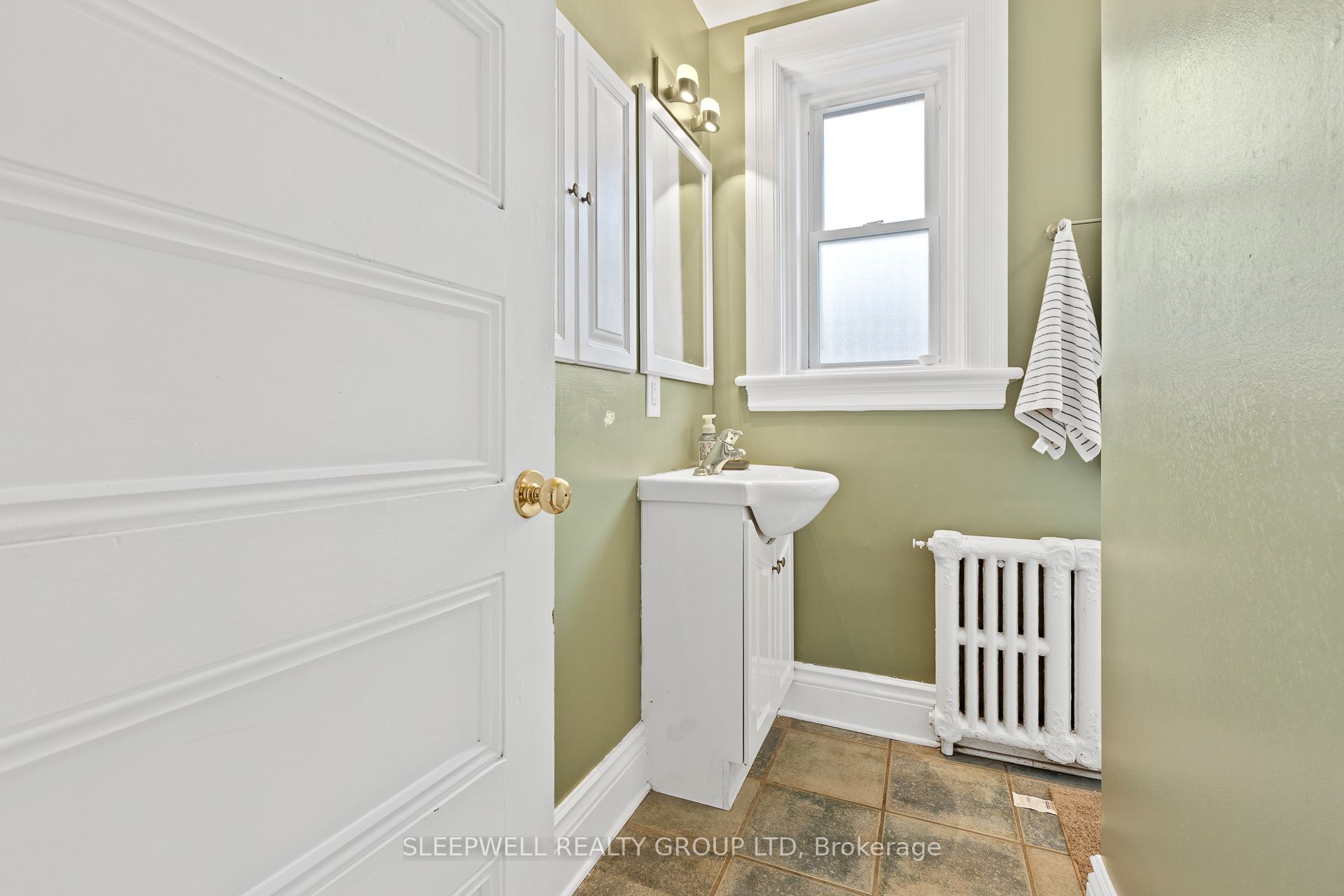 84 Fourth Avenue Property Photo 16