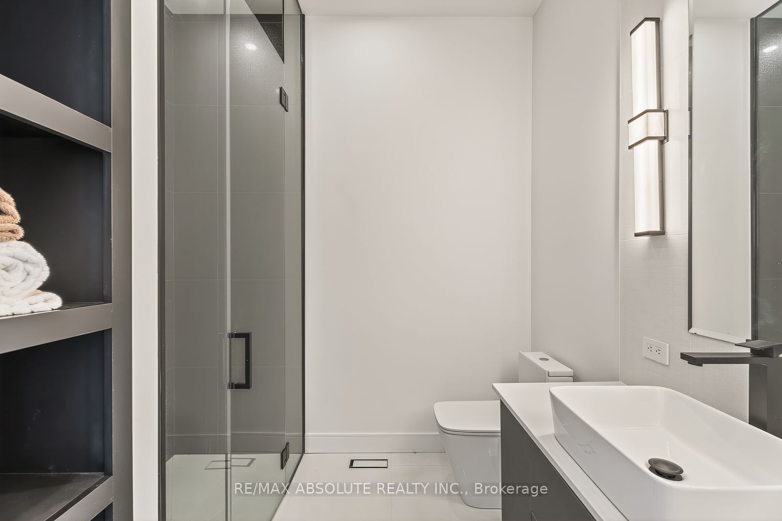 553 Shoreway Drive Property Photo 38