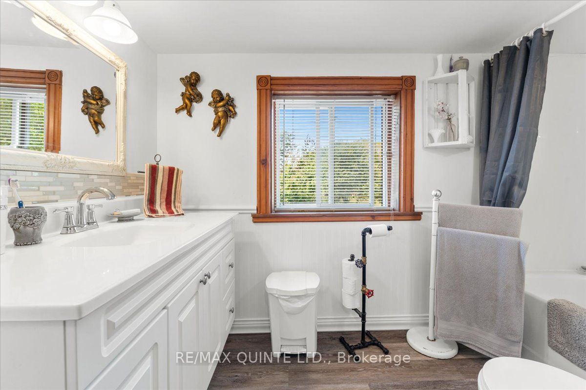 7763 Loyalist Parkway Property Photo 7