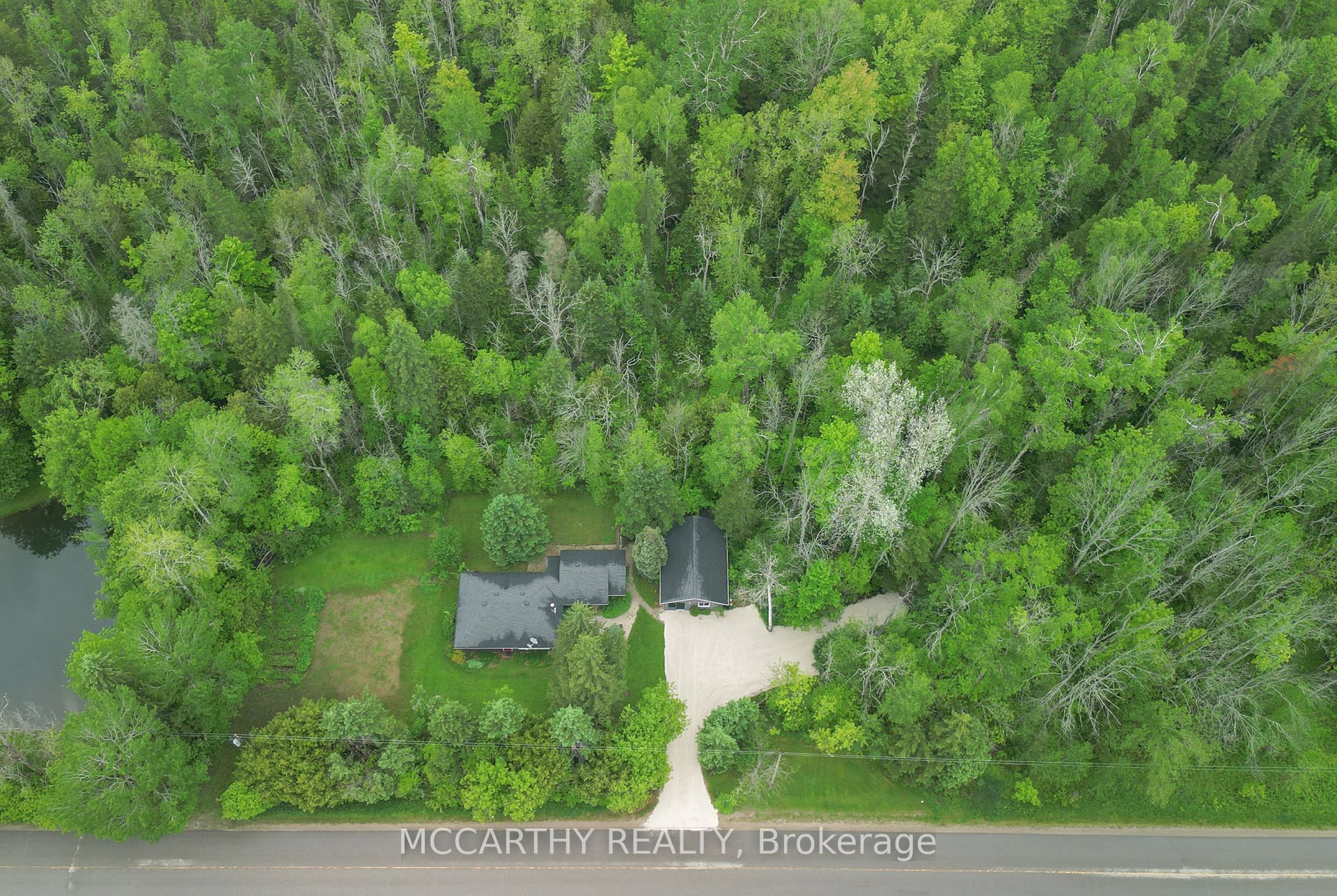 606095 River Road Property Photo 5