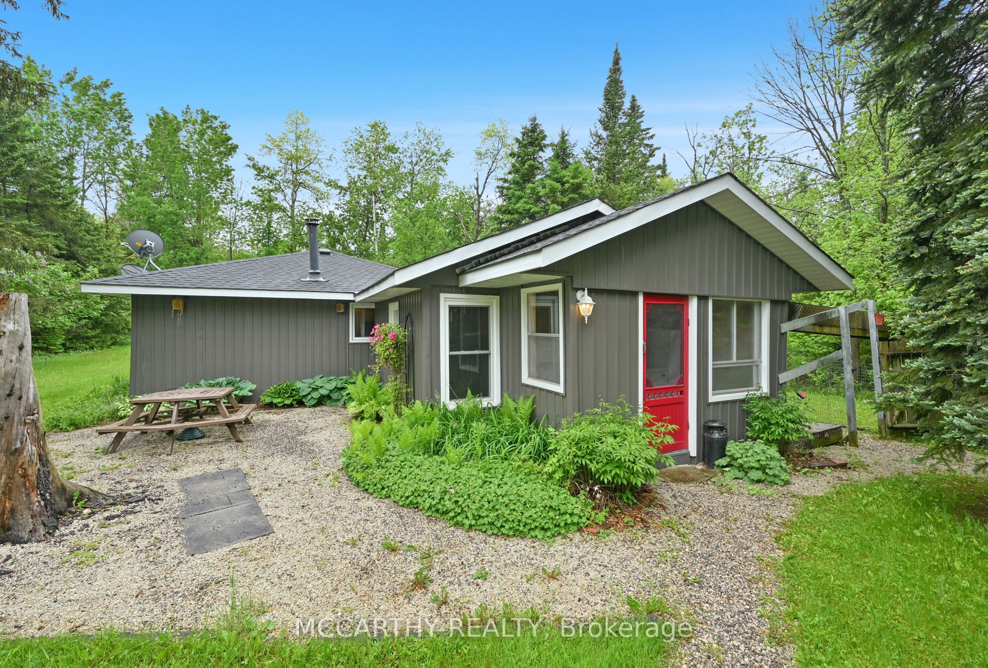 606095 River Road Property Photo 7