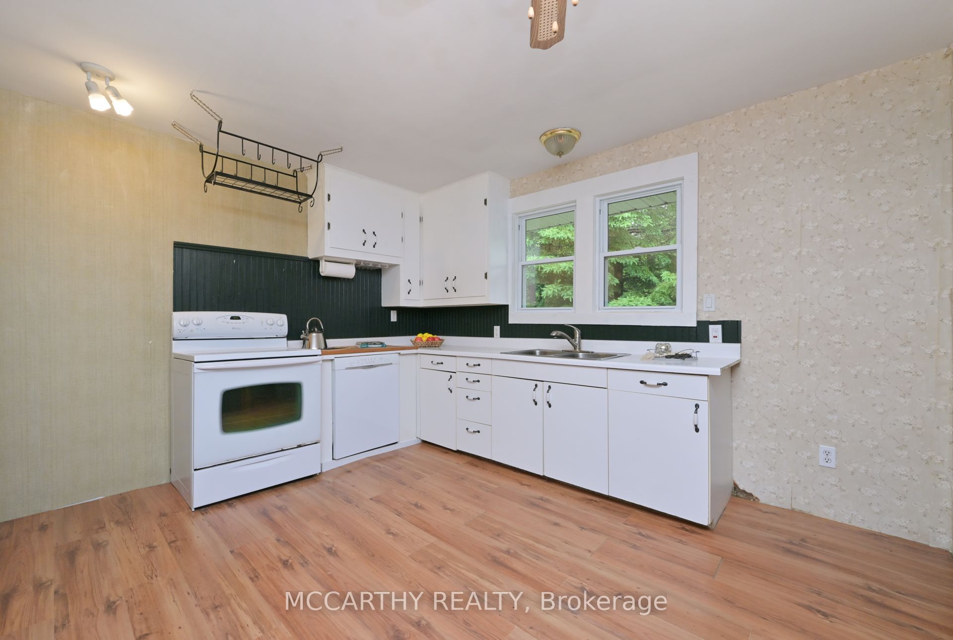 606095 River Road Property Photo 13