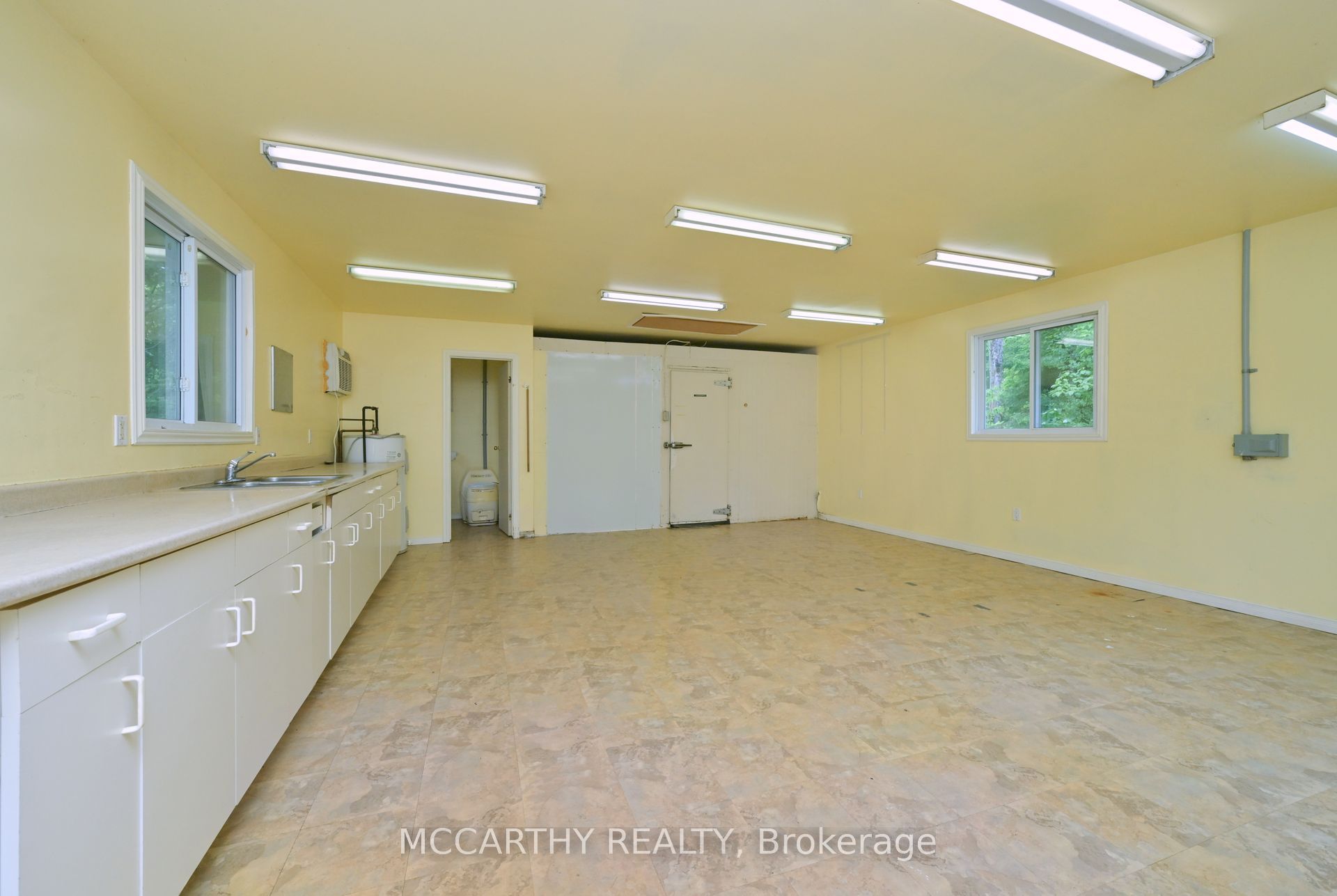 606095 River Road Property Photo 29