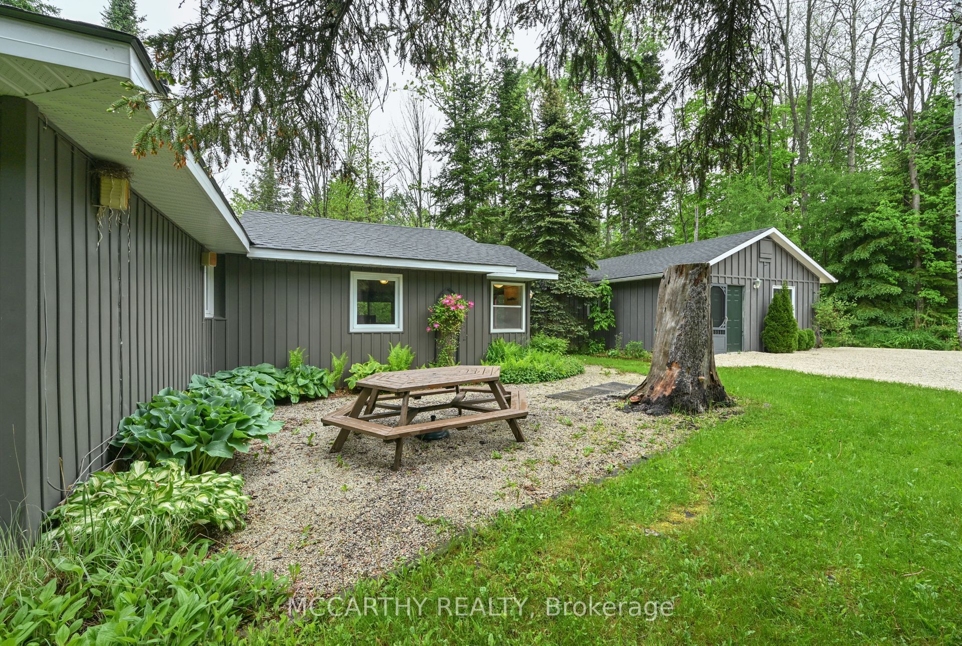 606095 River Road Property Photo 35
