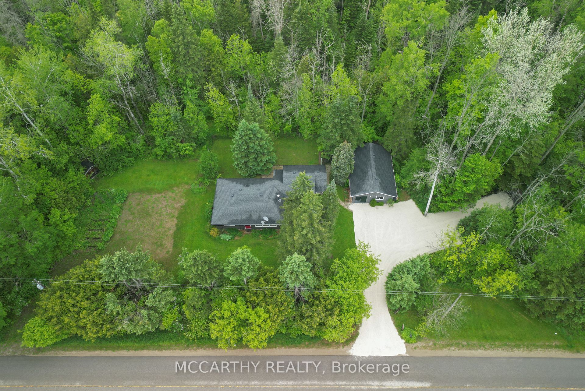 606095 River Road Property Photo 43