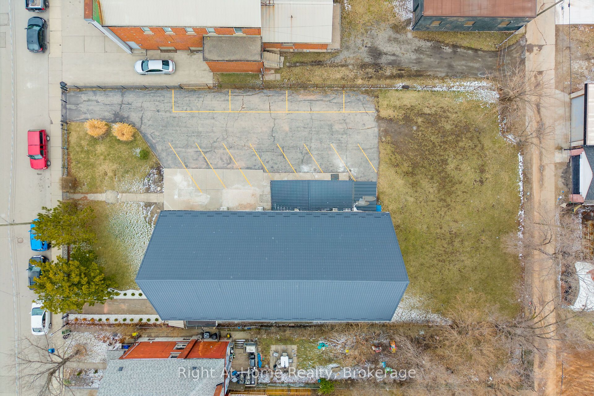 50 Earl Street Property Photo 6