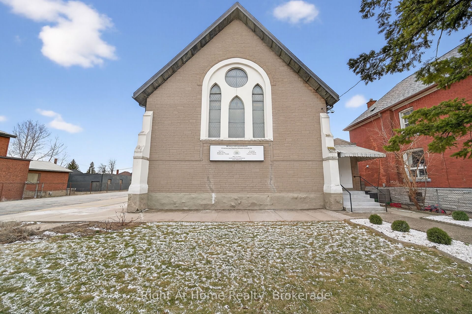 50 Earl Street Property Photo 9