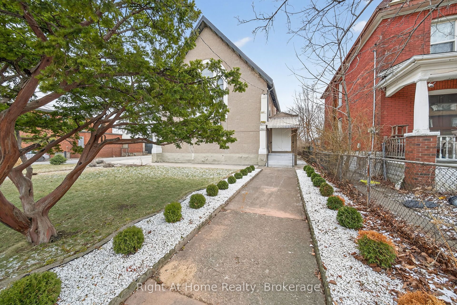 50 Earl Street Property Photo 10
