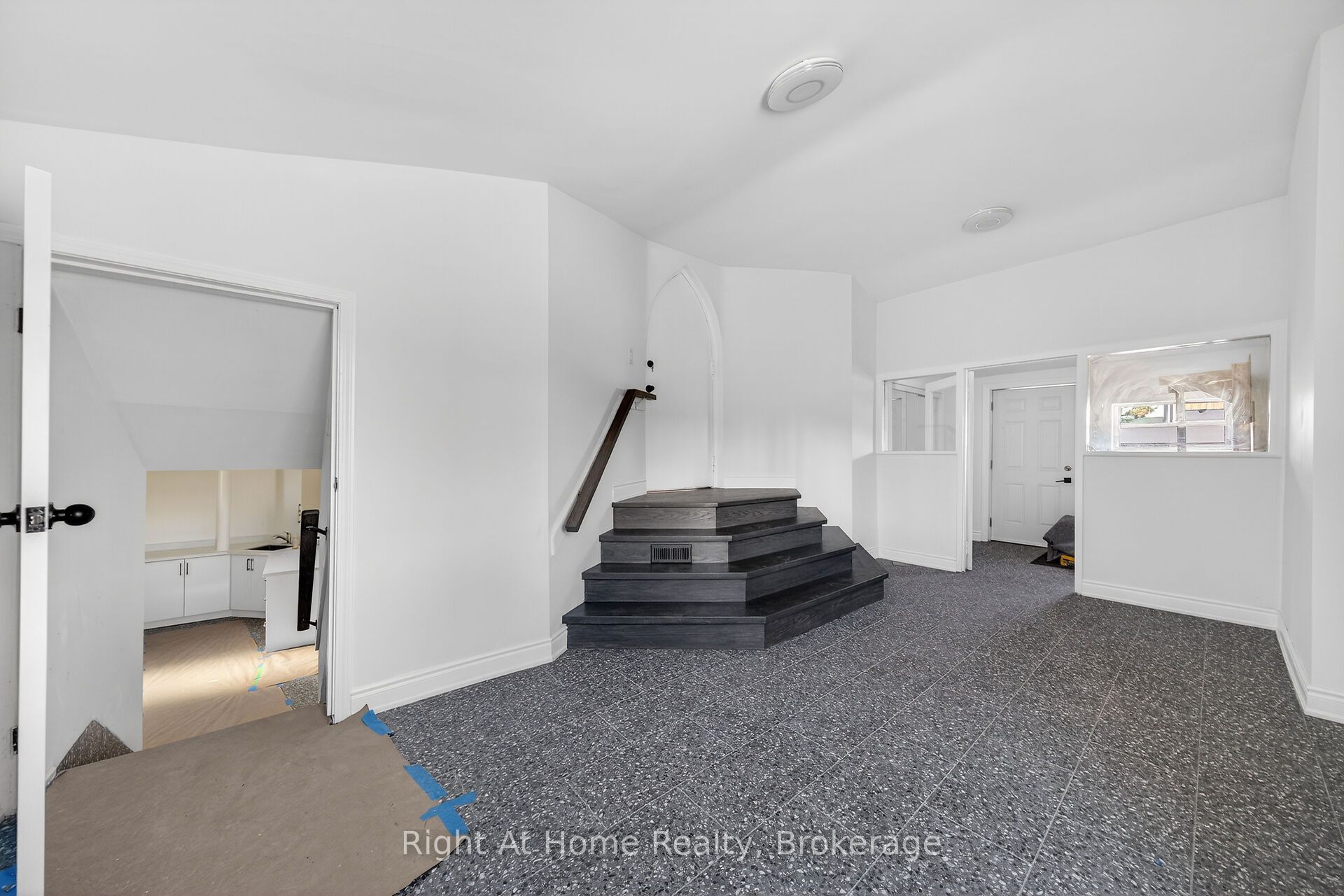 50 Earl Street Property Photo 16