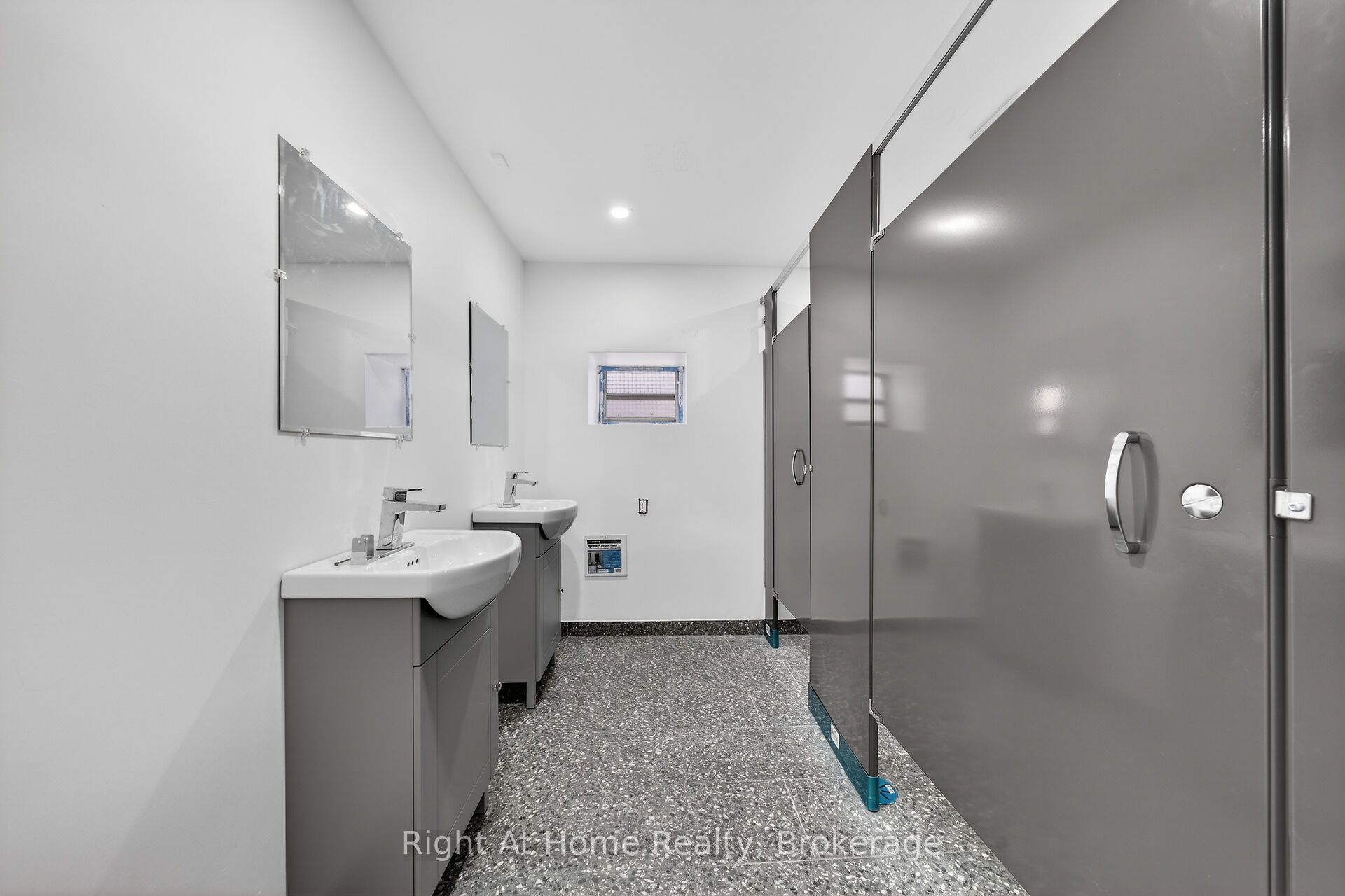 50 Earl Street Property Photo 26