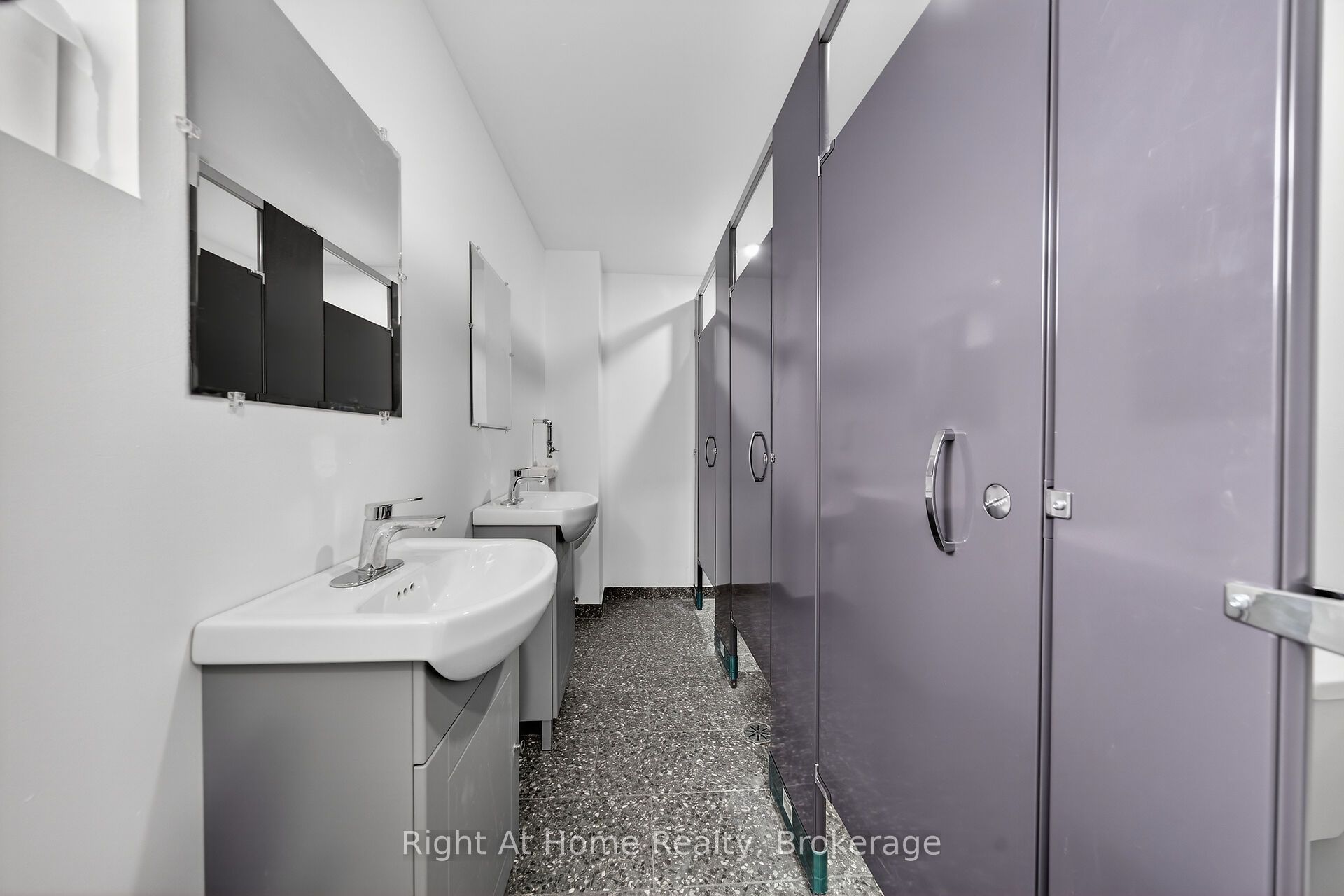 50 Earl Street Property Photo 27