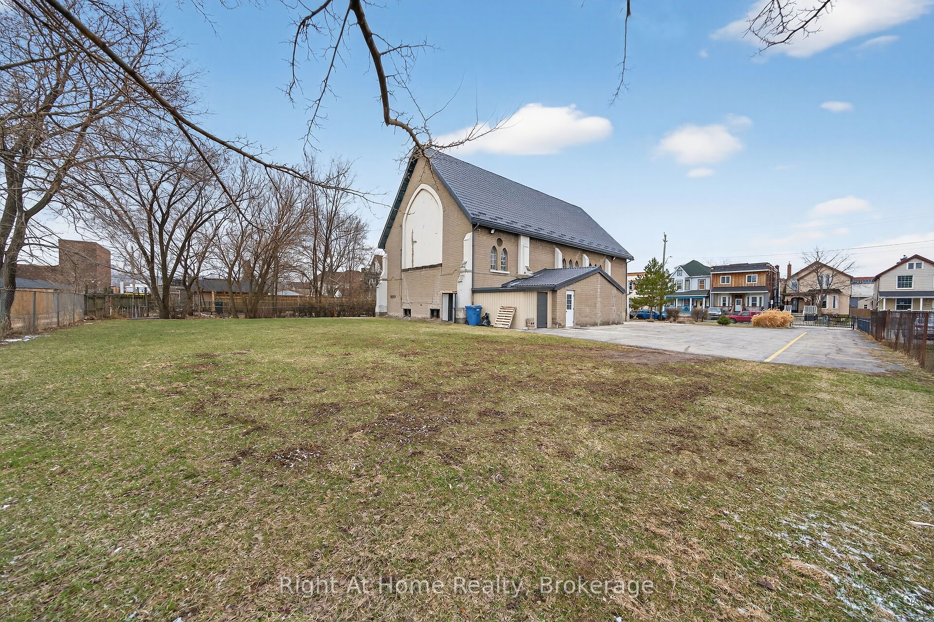 50 Earl Street Property Photo 34
