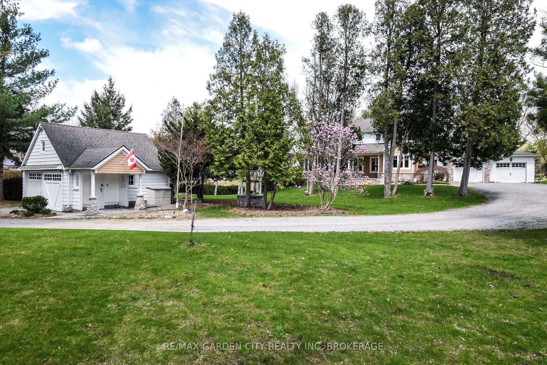 273 Canboro Road Property Photo 3