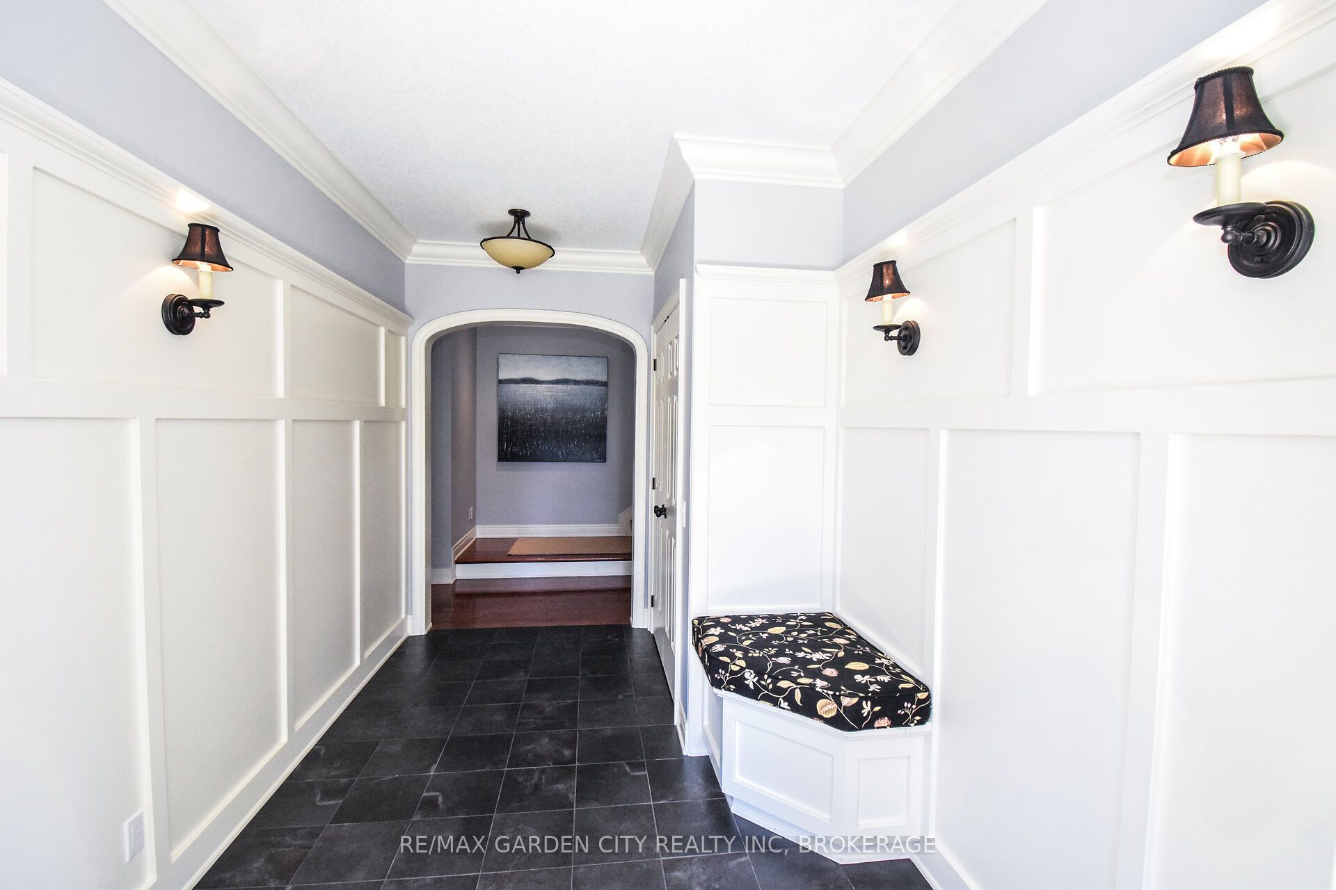 273 Canboro Road Property Photo 6