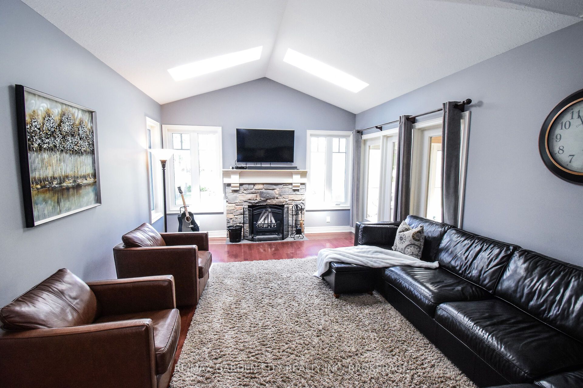 273 Canboro Road Property Photo 8