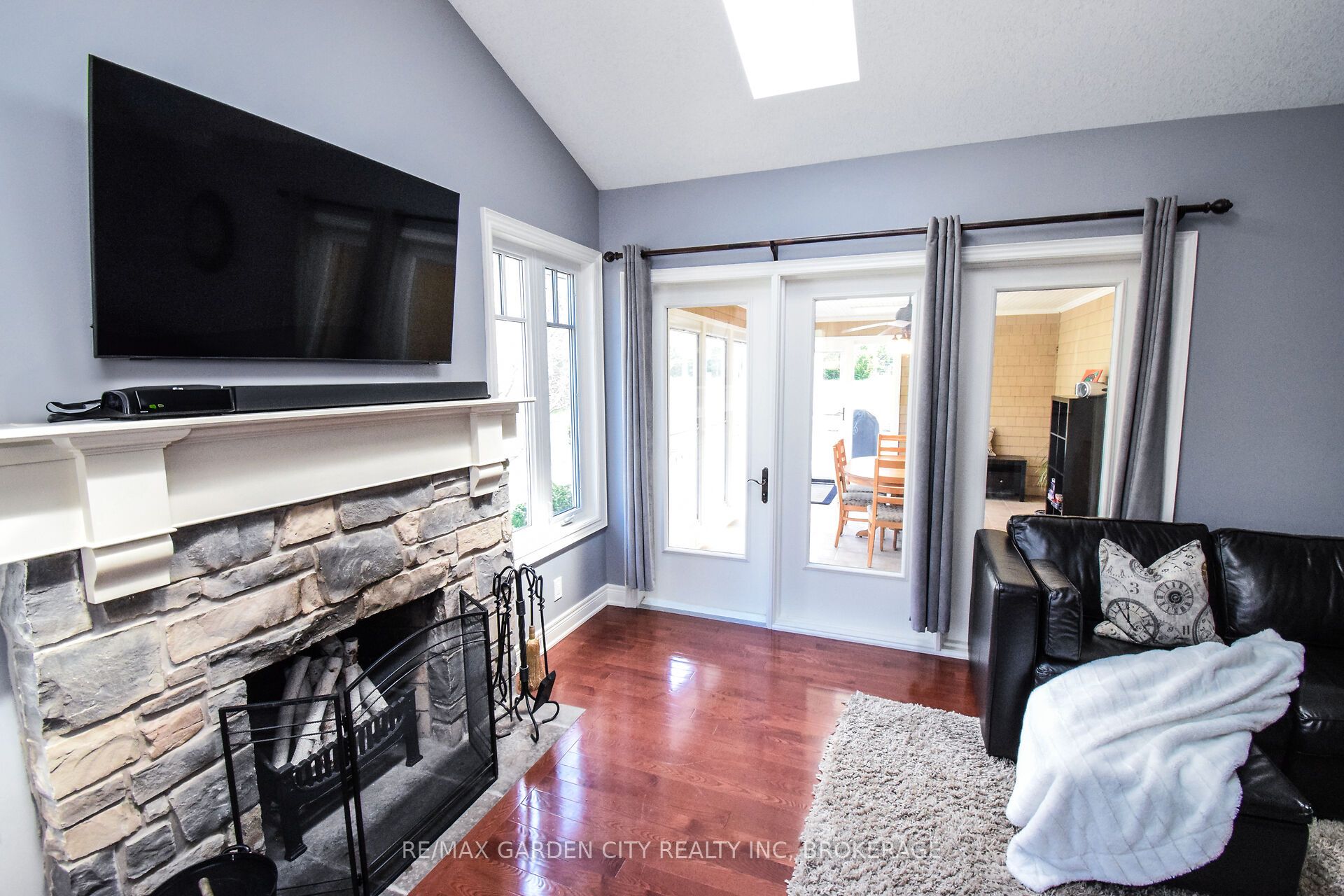 273 Canboro Road Property Photo 9