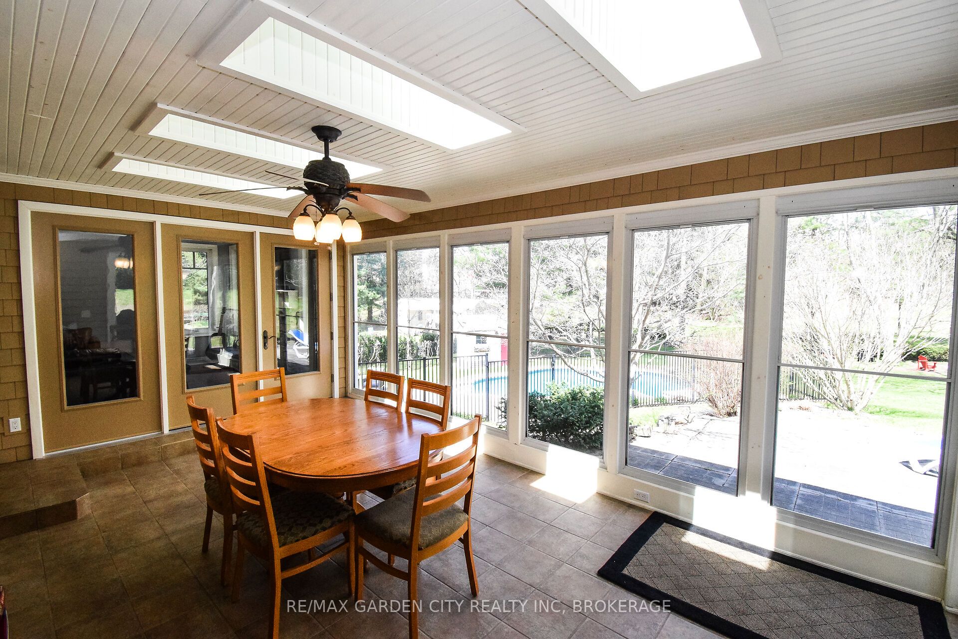 273 Canboro Road Property Photo 10