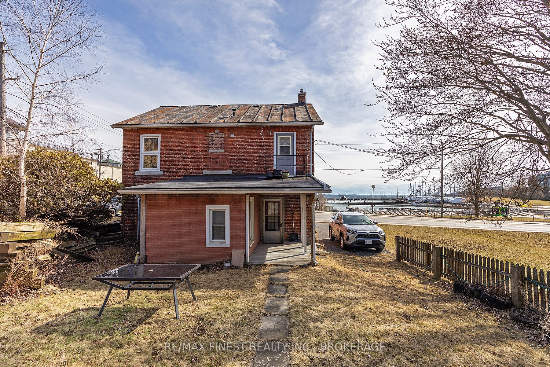 589 King Street W Property Photo 25