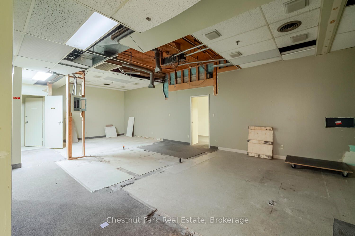 945 3rd Avenue E 17 Property Photo 3