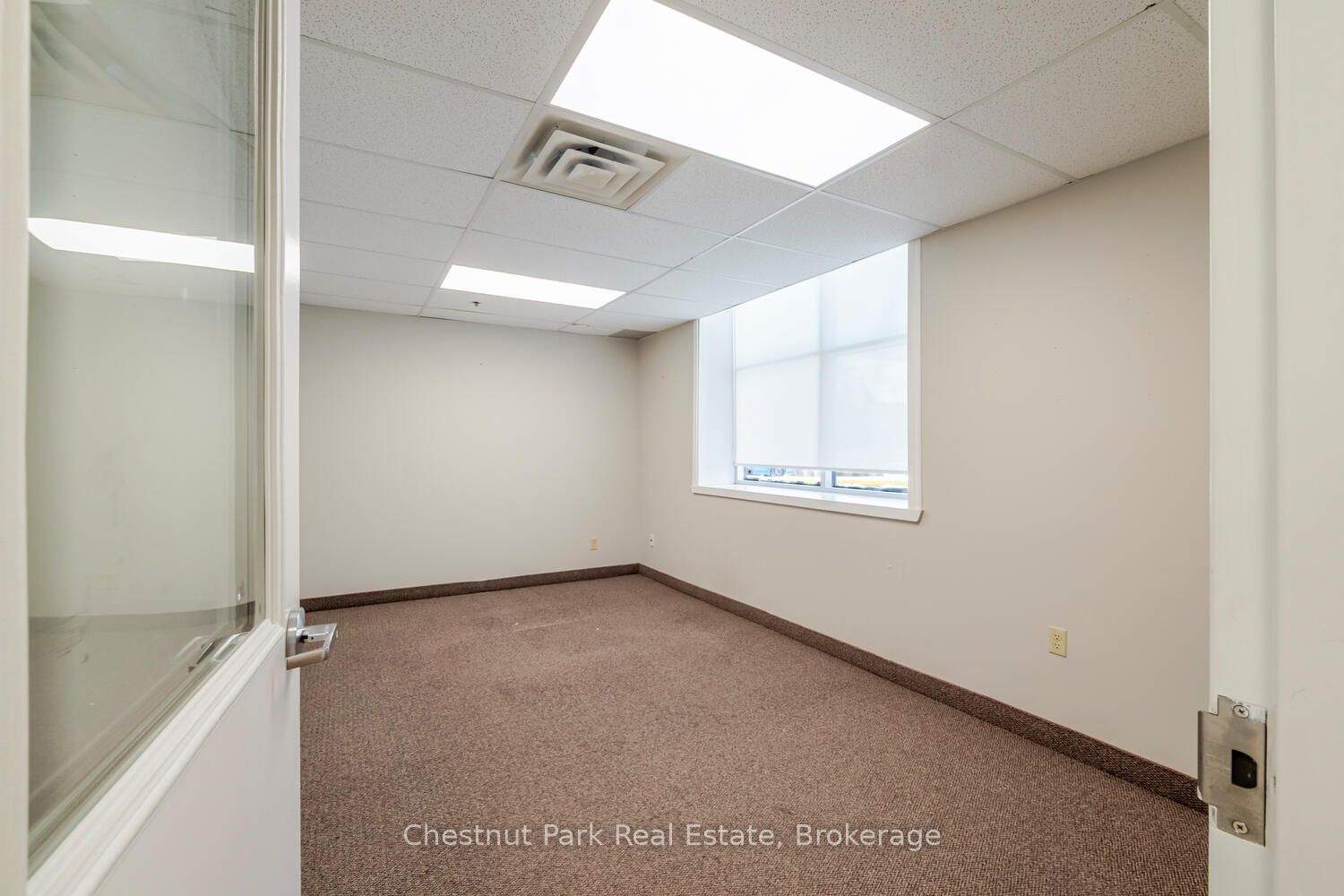945 3rd Avenue E 24 Property Photo 6