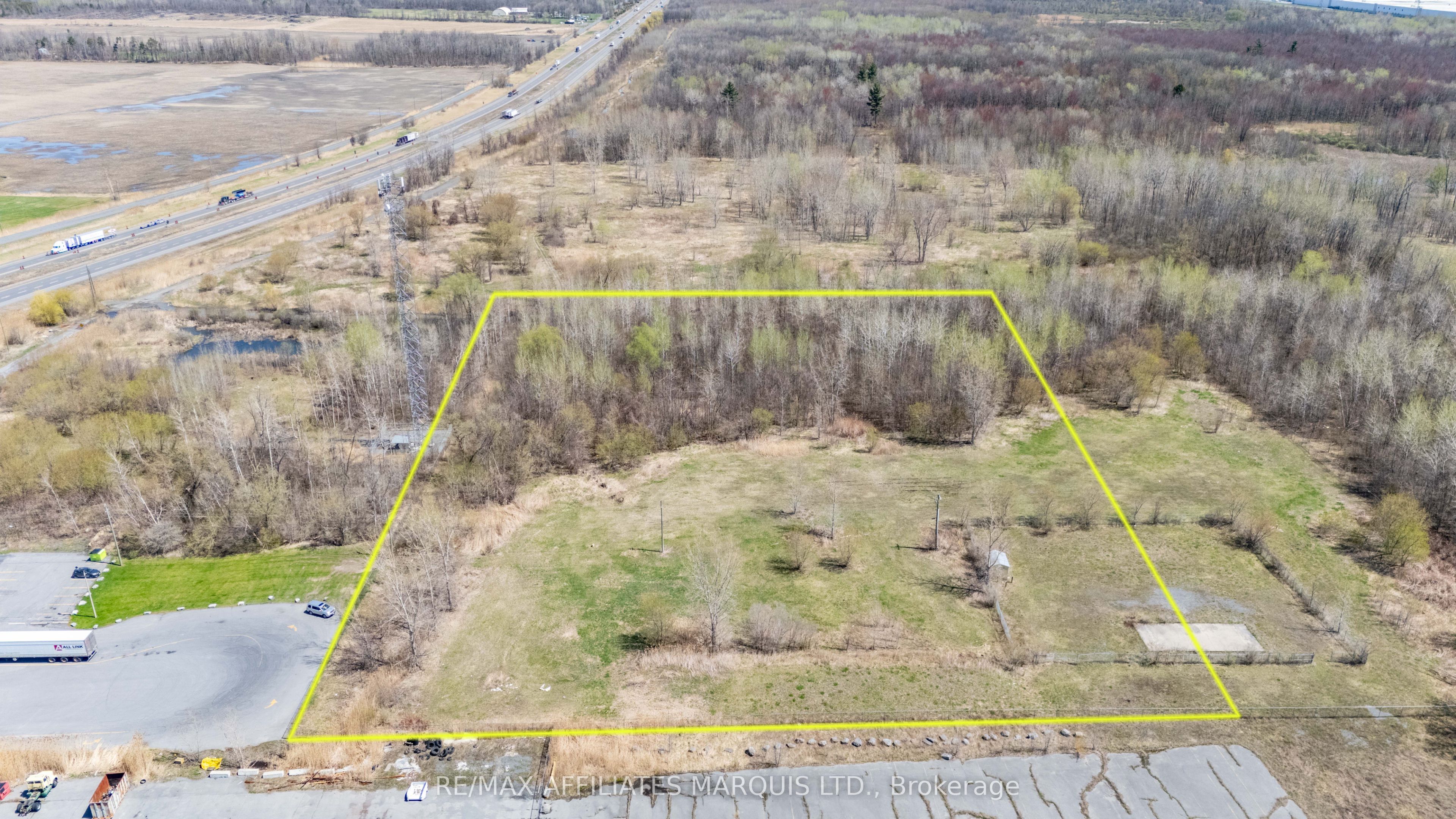 820 Tollgate Road E Property Photo 1