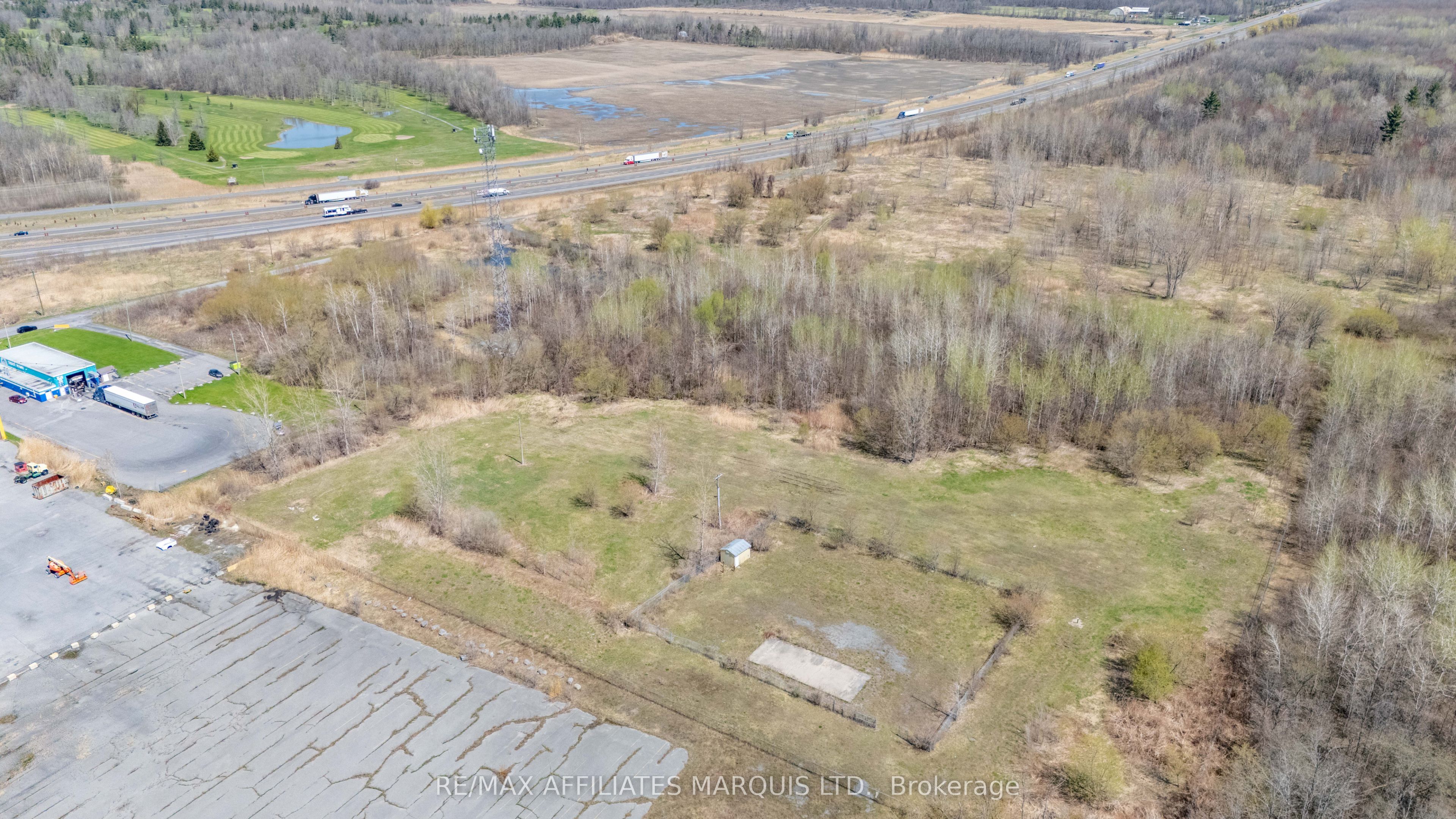 820 Tollgate Road E Property Photo 2