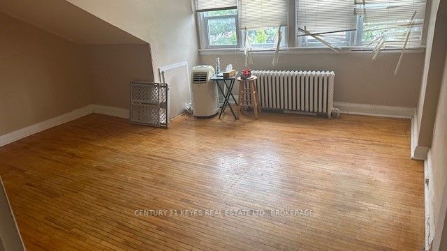 25-33 King Street E Property Photo 12