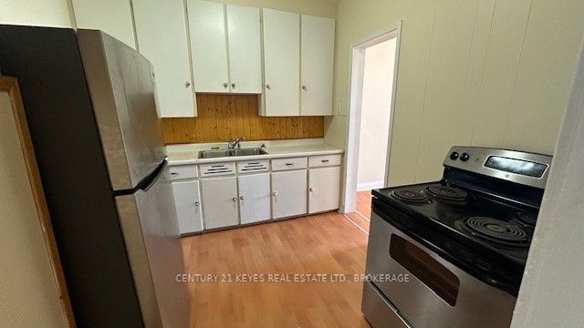 25-33 King Street E Property Photo 15