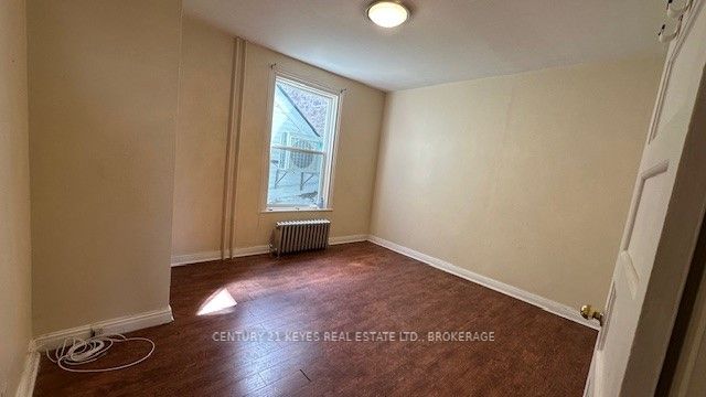 25-33 King Street E Property Photo 18