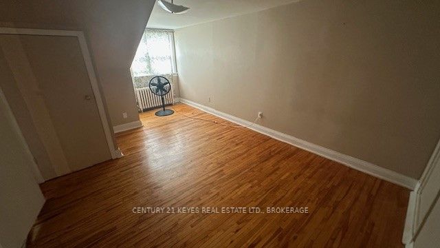 25-33 King Street E Property Photo 20
