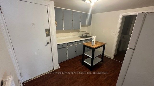 25-33 King Street E Property Photo 25
