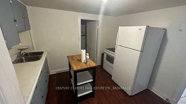 25-33 King Street E Property Photo 26