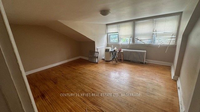 25-33 King Street E Property Photo 27