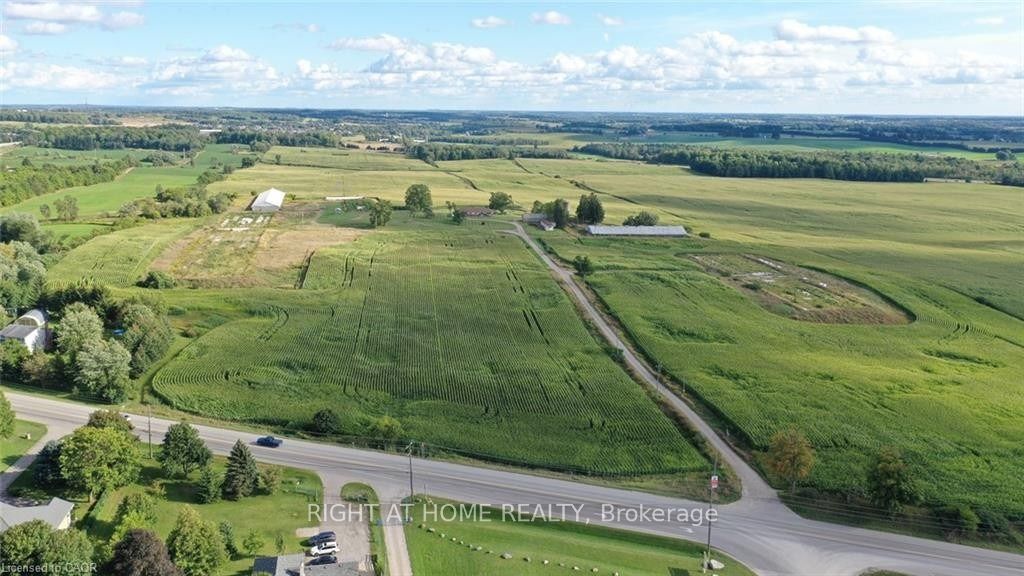 2265 Snyders Road E Property Photo 7