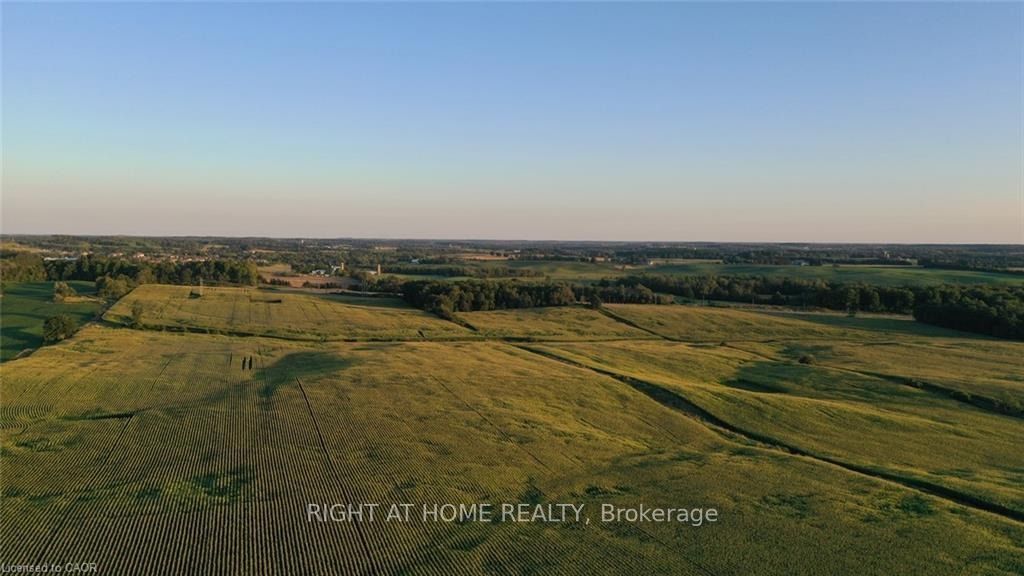 2265 Snyders Road E Property Photo 16